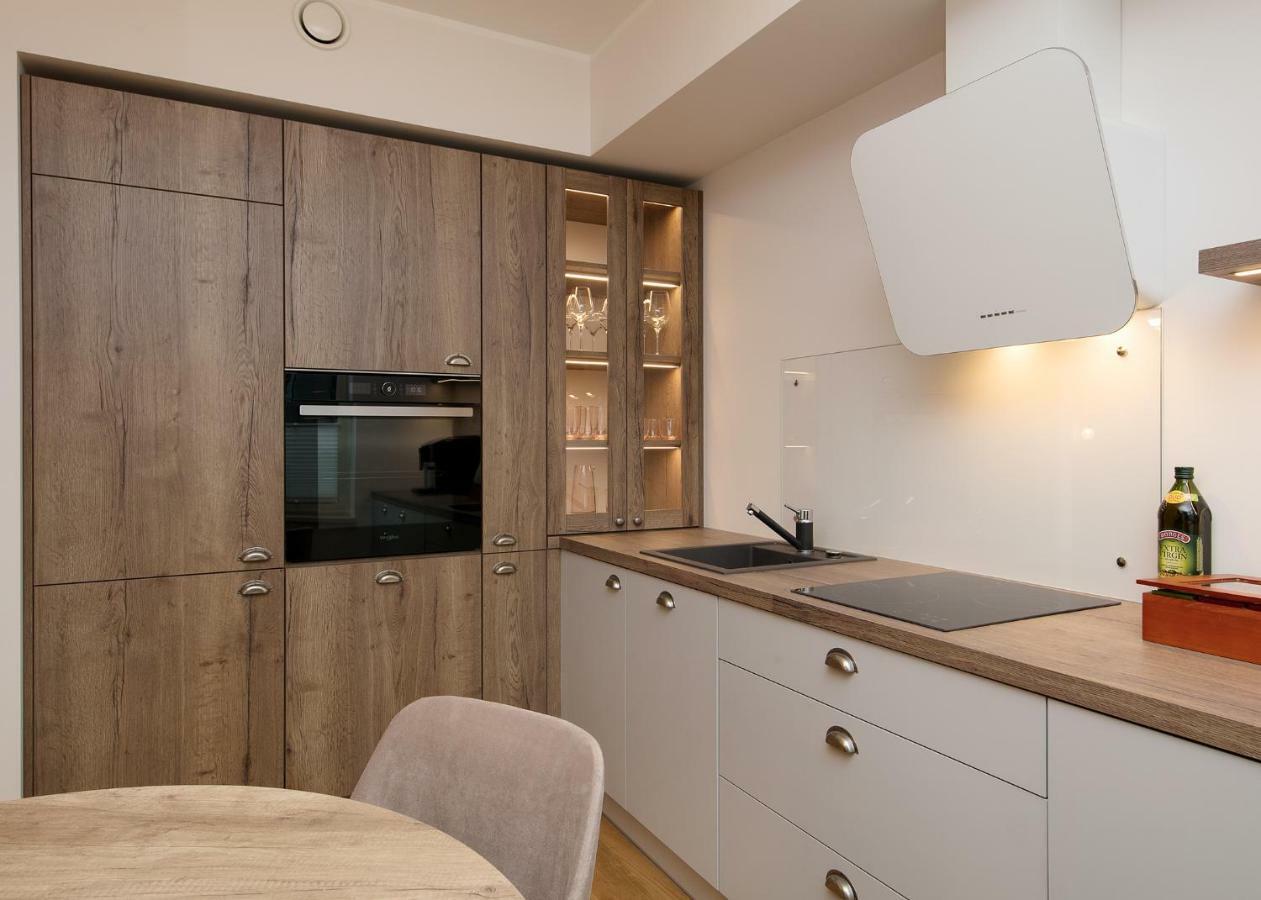 Tp City Apartment - City Center Tallinn Exteriör bild